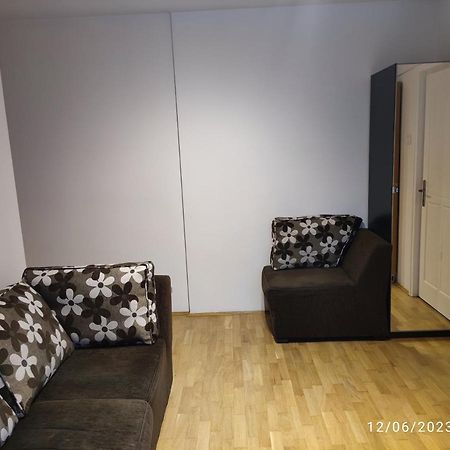 Fabian Central Apartment Букурещ Екстериор снимка