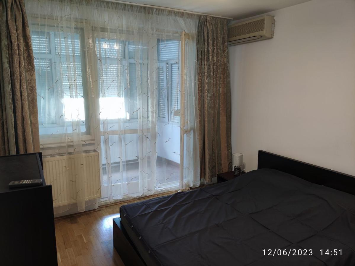 Fabian Central Apartment Букурещ Екстериор снимка